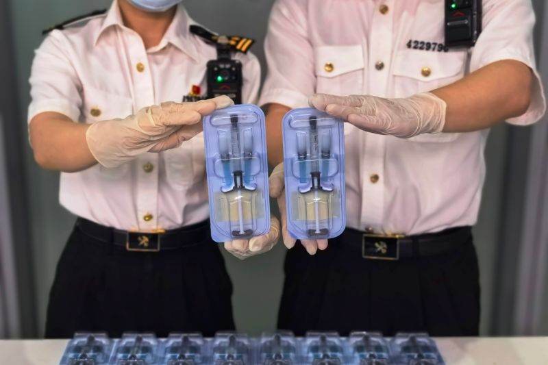 煙臺海關(guān)查獲違規(guī)攜帶進(jìn)境注射用玻尿酸針劑（圖）