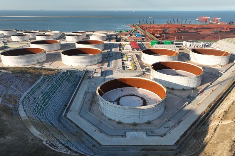 煙臺(tái)海關(guān)查獲洋垃圾再生橡膠20噸（圖）